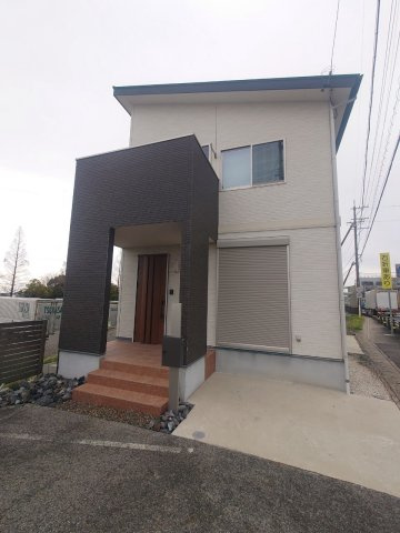 本町石根貸家のエントランス