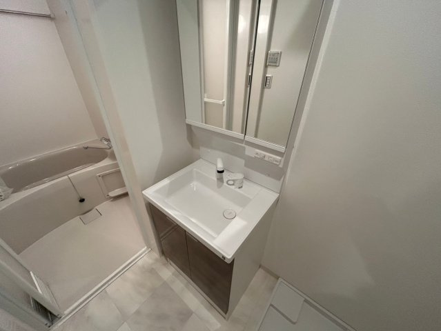 シャトー二イクラの洗面所|スペースが確保できる洗面所です