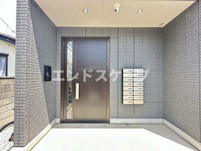 アーバンブリッジのエントランス|高崎、前橋のお部屋探しはエンドスケープまで！お客様の理想お聞かせ下さい♪