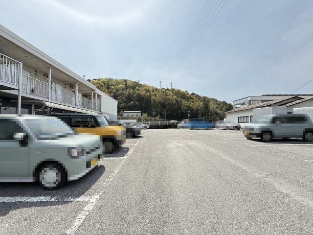 第14つくもコーポの駐車場