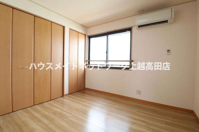 ロイヤルフローリッシュの内装|洋室