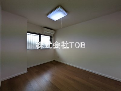 【内装】 | ハイネスSK | 玄関側6帖