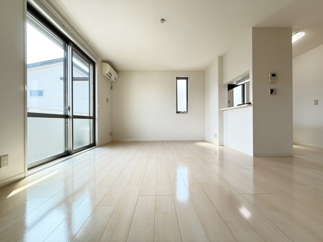 グランマスト杉井流Ⅱ A棟の居間・リビング