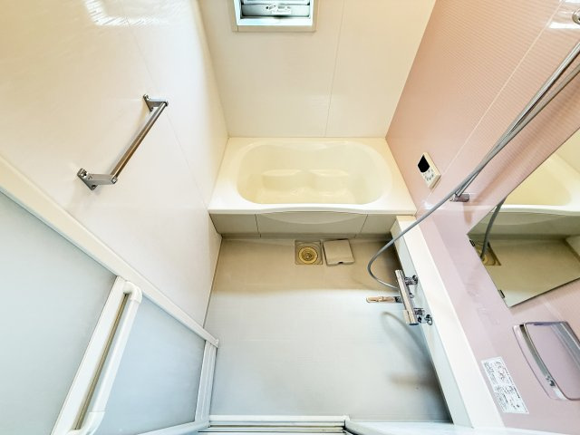 グランマスト杉井流Ⅱ A棟の浴室