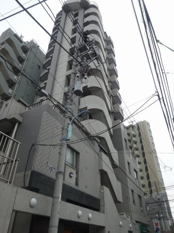 クレスト本郷の外観