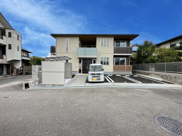 シャーメゾン あさひの駐車場