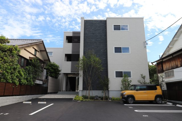 グランベレオ鷹匠の外観