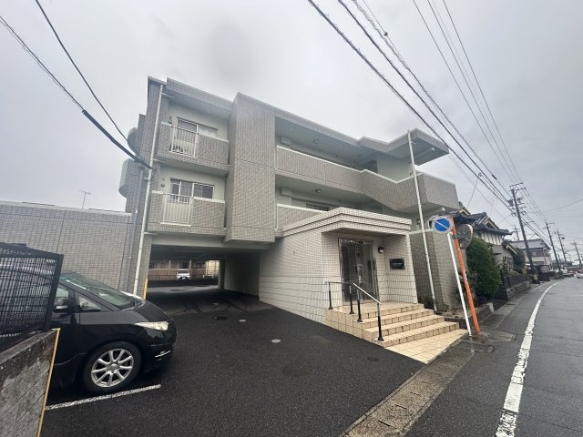 グランドソレーユの駐車場