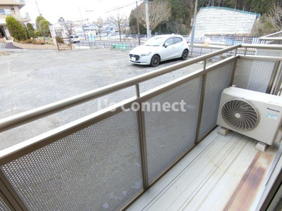 【バルコニー】 | グリーンコート旭ヶ丘 | 晴れた日には洗濯物もたくさん干せます。