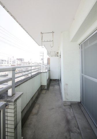 ワイズビルのバルコニー