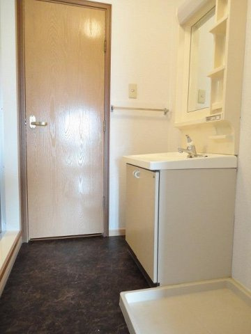 フロイデンス１の洗面所