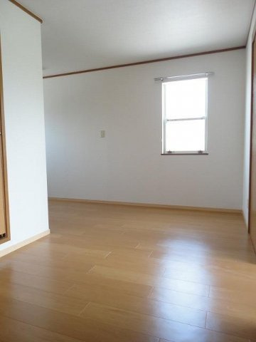 フロイデンス１の居間・リビング