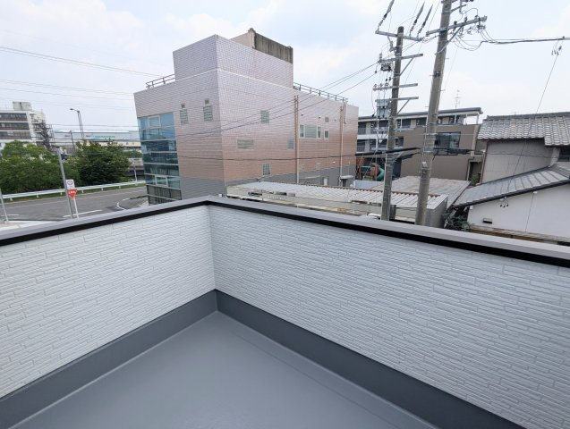 瀬戸市平町1期　全3棟のバルコニー