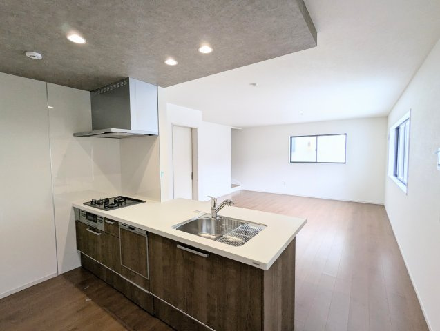 瀬戸市平町1期　全3棟のキッチン