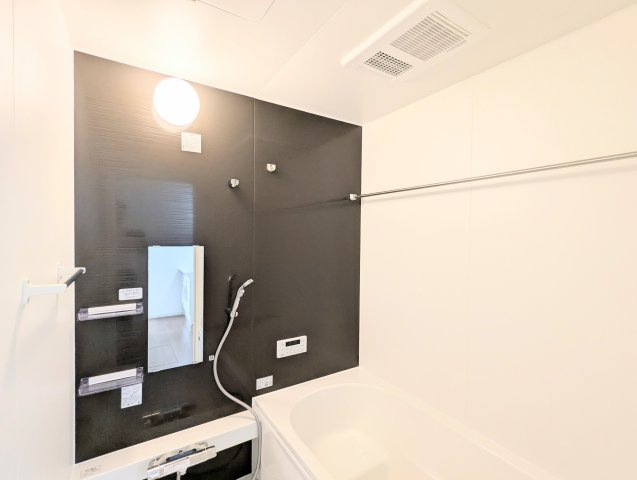 瀬戸市平町1期　全3棟の浴室