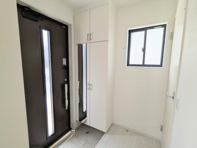 瀬戸市平町1期　全3棟の玄関