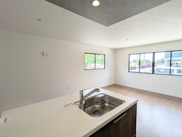 瀬戸市平町1期　全3棟のキッチン