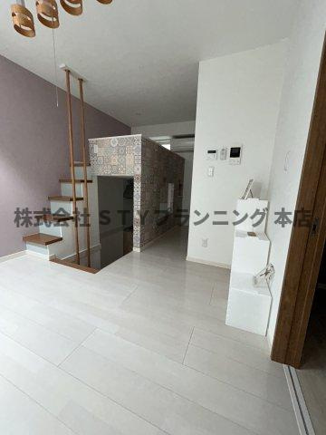 仲介手数料０円！Blanc de Blancsの居間・リビング