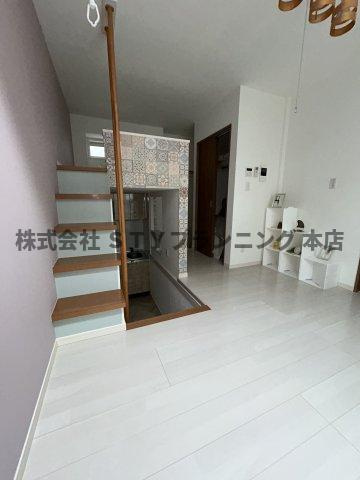 仲介手数料０円！Blanc de Blancsの居間・リビング