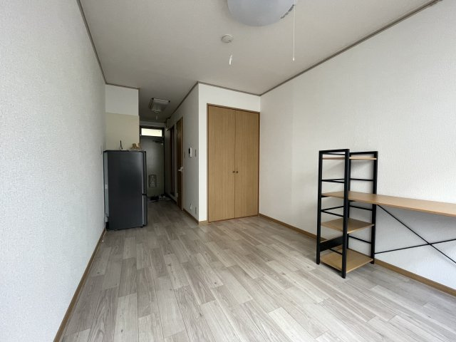 サンフレーズ東町１の居間・リビング