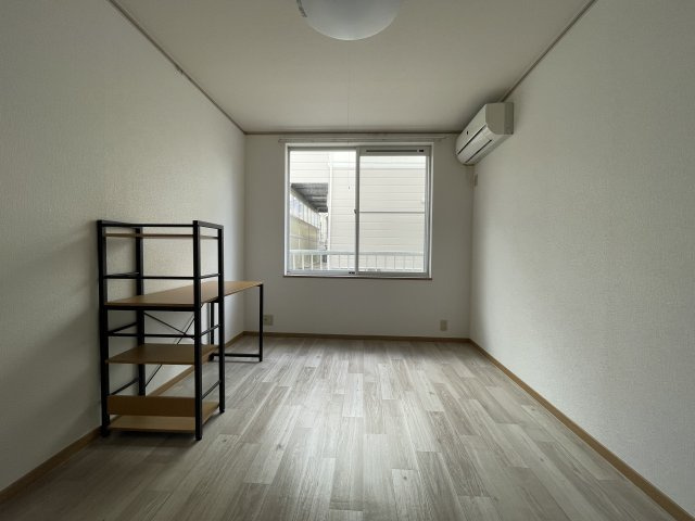 サンフレーズ東町１の寝室