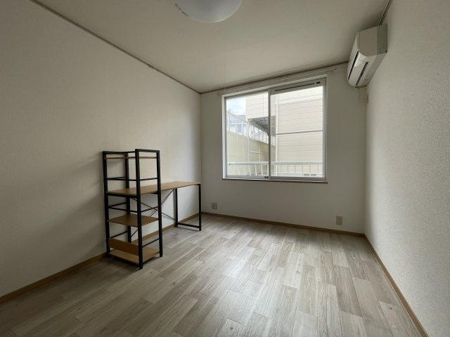 サンフレーズ東町１の子供部屋