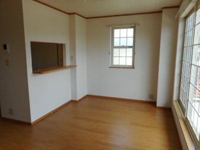 【居間・リビング】 | エスペランサⅡ（橋本市胡麻生） | ゆったり過ごせる居間です