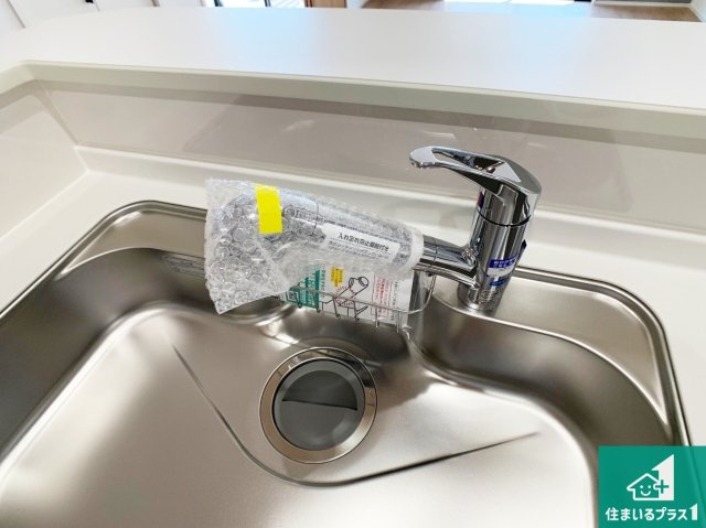 神戸市北区泉台　新築一戸建ての設備|食事後の一仕事、食器洗いをボタン一つでお任せできちゃいます！場所を取らないビルトイン式なので、お料理スペースもしっかり確保！