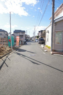 【前面道路含む現地写真】 | 【仲介手数料無料！！】八王子市大塚　新築戸建て（全4棟）1号棟　5580万円