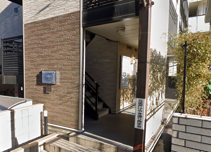 黄金屋２のエントランス