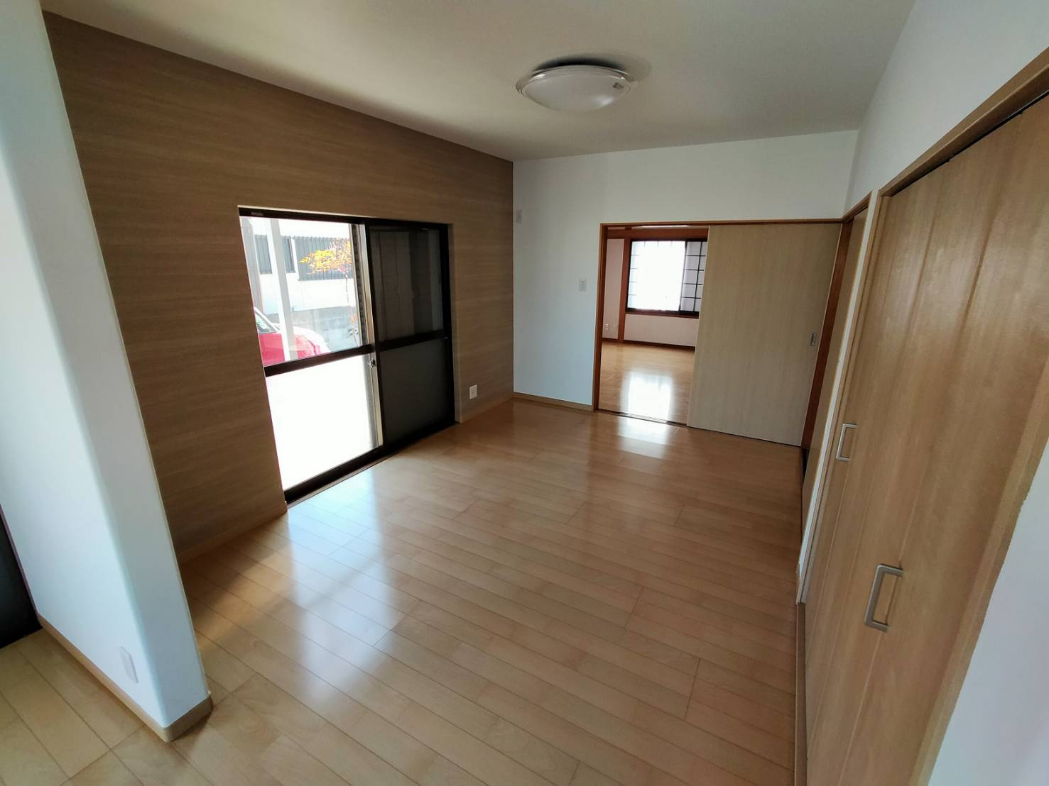 下島山甲　中古戸建の居間・リビング