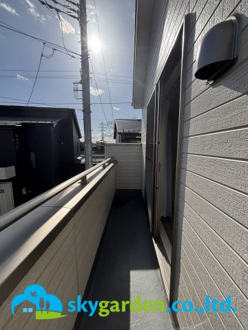 平塚市長持　中古戸建のバルコニー