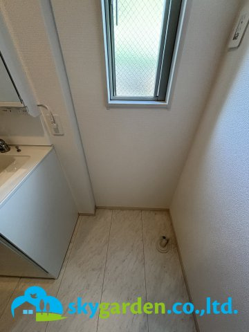 平塚市長持　中古戸建のランドリースペース