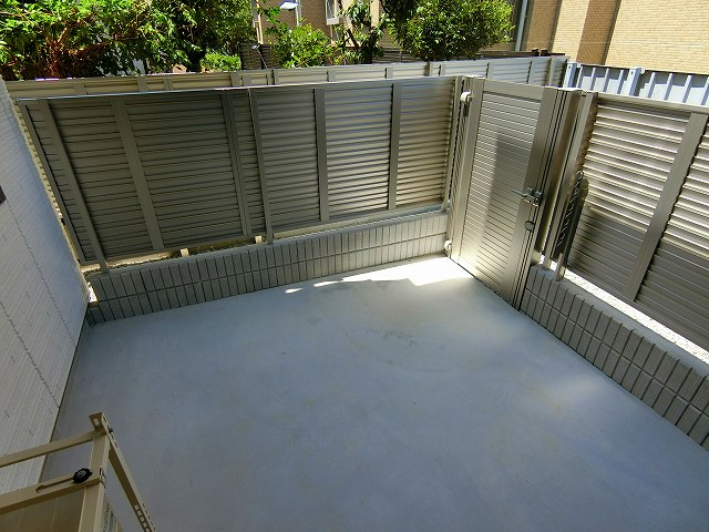 シャーメゾンF甲子園の庭