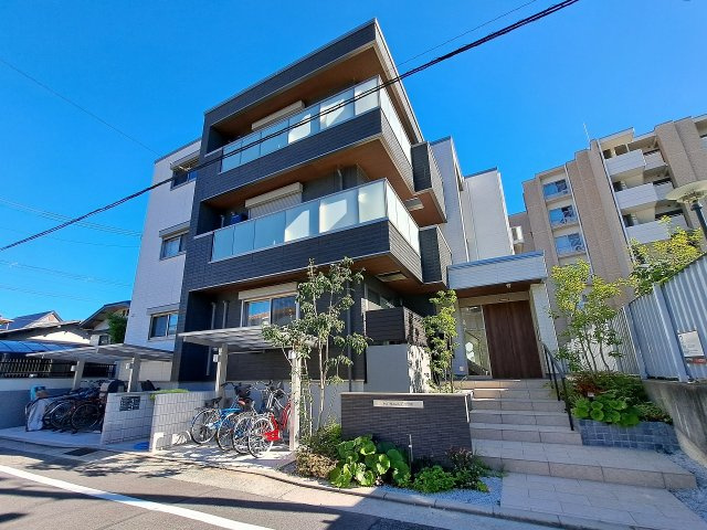 シャーメゾンF甲子園の外観