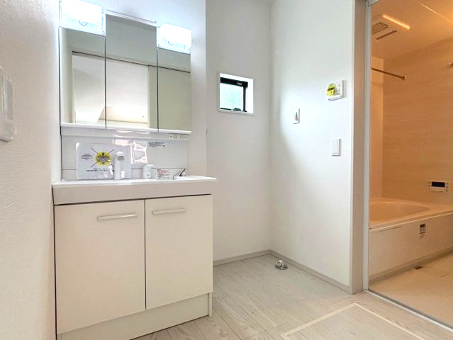 仲介手数料不要　KEIAIビルド合志市幾久富１期【南ヶ丘小・合志中】の独立洗面台