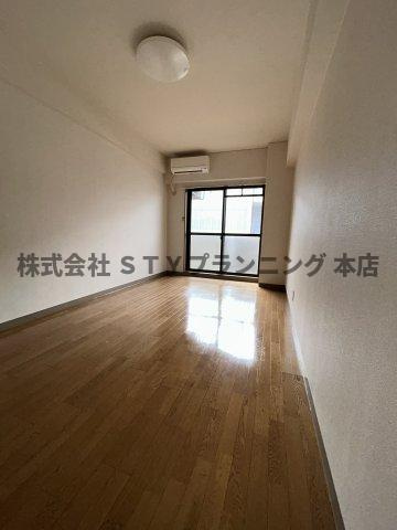 仲介手数料０円！Blois南山Ⅰの居間・リビング