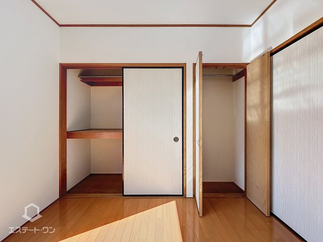 ジュンハイツⅠの収納|クローゼットと押し入れタイプの収納付き☆