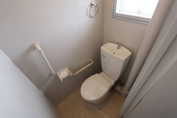 ビレッジハウス志染14号棟のトイレ|ビレッジハウスの同一物件・同一タイプの間取りの写真です