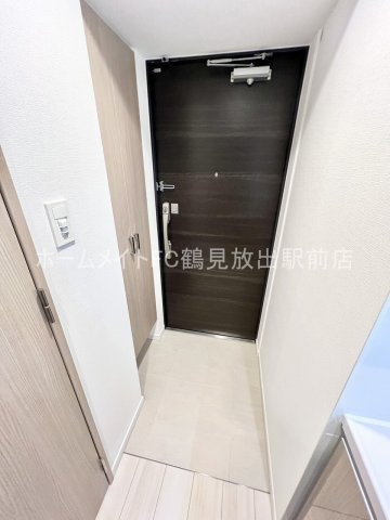 S-RESIDENCE高井田beletaの玄関
