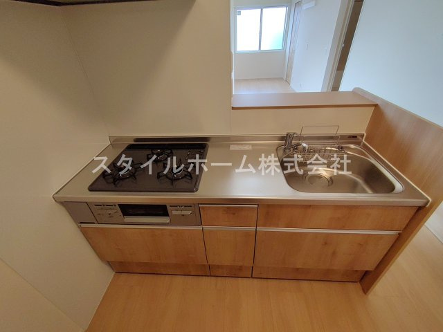 【キッチン】 | ソレイユ入船 | 別部屋写真です。
