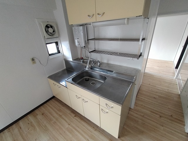 神戸市北区鈴蘭台東町６丁目の賃貸マンションのキッチン