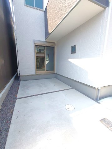 地下鉄・京阪ＪＲの３沿線アクセス地◆収納充実の４ＬＤＫ◆子育て環境良好◆山科区西野八幡田町２期の駐車場|駐車スペース