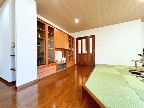 大在浜2丁目　中古の居間・リビング|おしゃれな造作家具