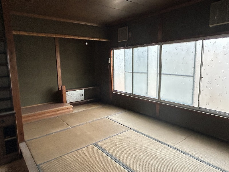 各務原市蘇原三柿野町２丁目の内装