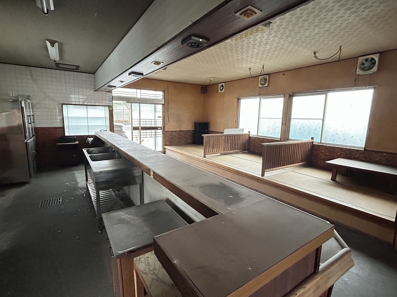各務原市蘇原三柿野町２丁目の内装