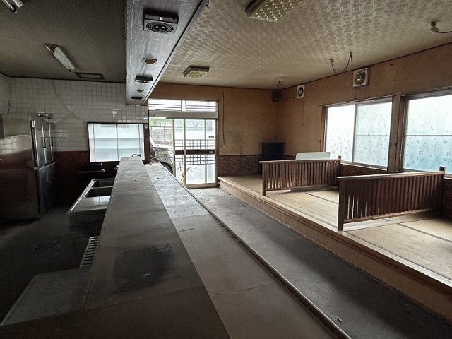 各務原市蘇原三柿野町２丁目の内装