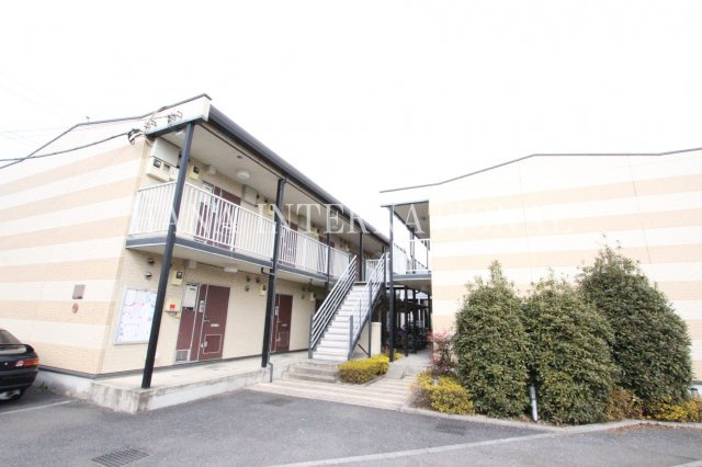 レオパレス一本杉