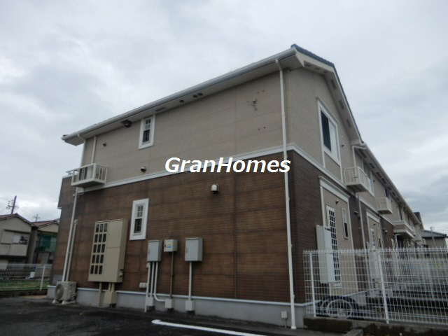 明石市松江のアパートの外観
