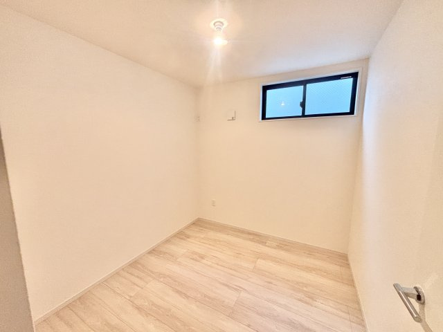 【仲介手数料無料／中村区】ケイアイスタイル中村区下中村町1期　全1棟　新築戸建の洋室|納戸